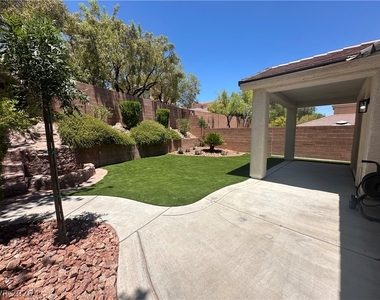 11126 Evvie Lane - Photo Thumbnail 9