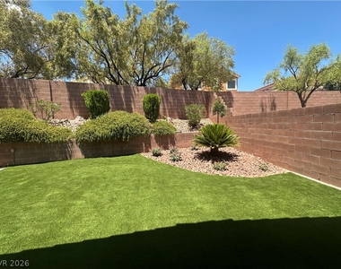 11126 Evvie Lane - Photo Thumbnail 11