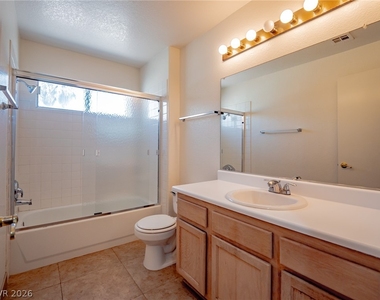 1401 Linnbaker Lane - Photo Thumbnail 11