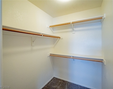 1401 Linnbaker Lane - Photo Thumbnail 15