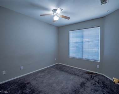 1401 Linnbaker Lane - Photo Thumbnail 10