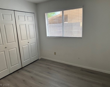 1429 Lilac Breeze Circle - Photo Thumbnail 3