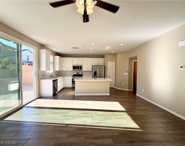 5039 Tranquil View Street - Photo Thumbnail 6