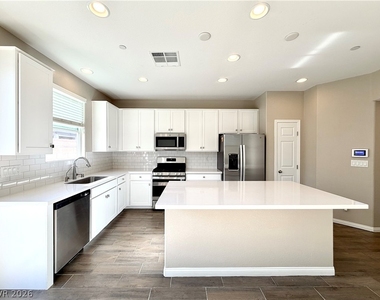 5039 Tranquil View Street - Photo Thumbnail 17