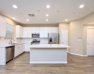 5039 Tranquil View Street - Photo Thumbnail 51
