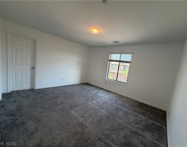 3228 Azalea Ridge Court - Photo Thumbnail 13