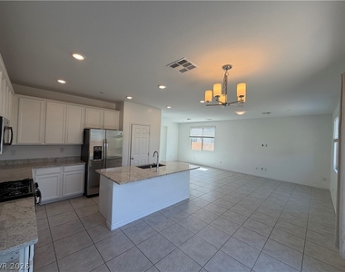 3228 Azalea Ridge Court - Photo Thumbnail 4