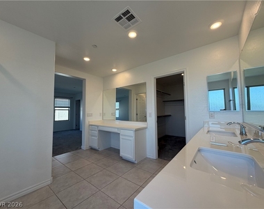 3228 Azalea Ridge Court - Photo Thumbnail 11