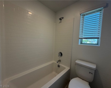 3228 Azalea Ridge Court - Photo Thumbnail 15