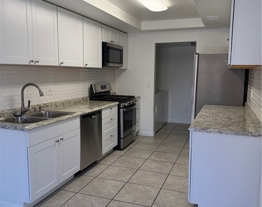 118 Blueberry Lane - Photo Thumbnail 4