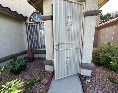 7117 Old Village Avenue - Photo Thumbnail 14