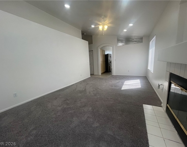 7117 Old Village Avenue - Photo Thumbnail 5