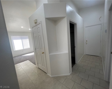 7117 Old Village Avenue - Photo Thumbnail 10