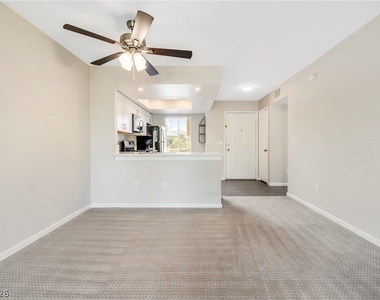 8070 W Russell Road - Photo Thumbnail 9