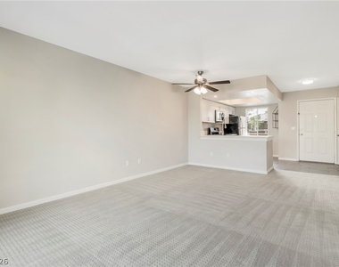 8070 W Russell Road - Photo Thumbnail 13