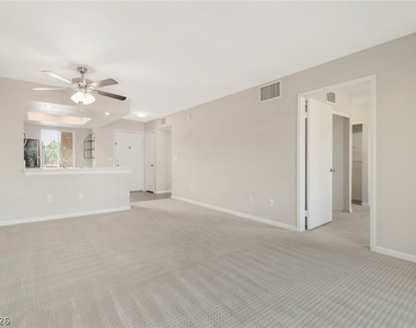 8070 W Russell Road - Photo Thumbnail 12