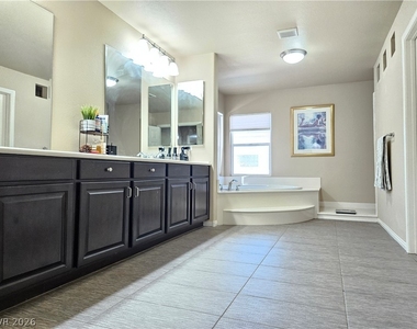 9929 Baystone Street - Photo Thumbnail 2