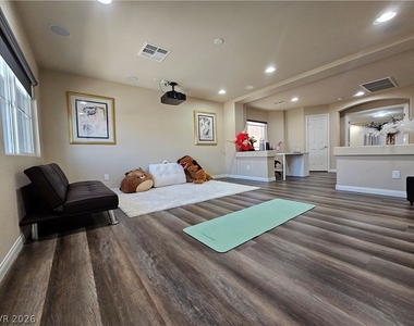 9929 Baystone Street - Photo Thumbnail 4