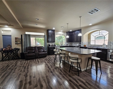 9929 Baystone Street - Photo Thumbnail 11