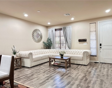 9929 Baystone Street - Photo Thumbnail 33