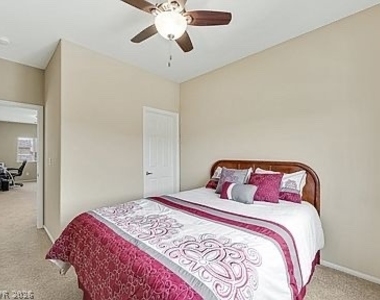 9122 Island Wolf Avenue - Photo Thumbnail 14