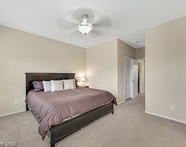 9122 Island Wolf Avenue - Photo Thumbnail 7