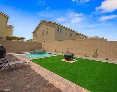 9122 Island Wolf Avenue - Photo Thumbnail 22