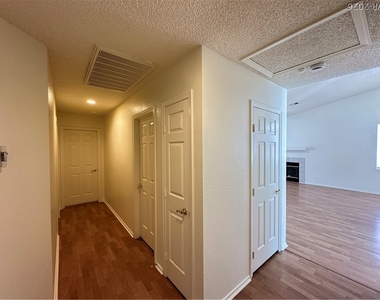 3822 Flickering Star Drive - Photo Thumbnail 9