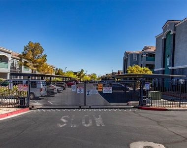 6955 N Durango Drive - Photo Thumbnail 4