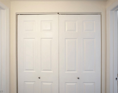6955 N Durango Drive - Photo Thumbnail 10