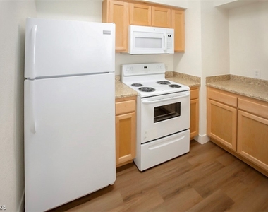 6955 N Durango Drive - Photo Thumbnail 8