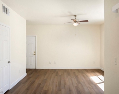 6955 N Durango Drive - Photo Thumbnail 13