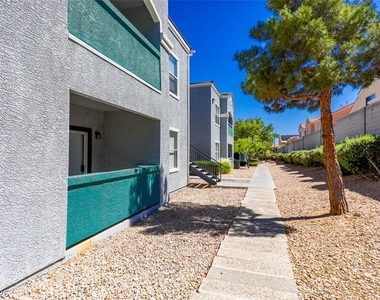 6955 N Durango Drive - Photo Thumbnail 3