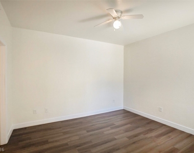 6955 N Durango Drive - Photo Thumbnail 17