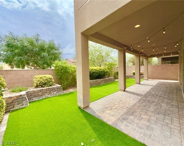 11310 Quantum Brooks Street - Photo Thumbnail 9
