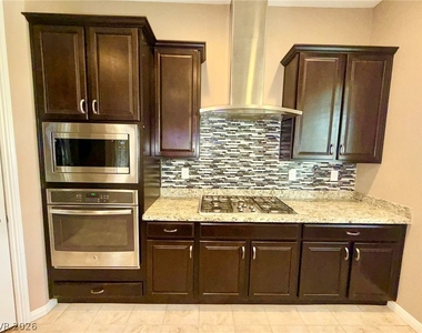 11310 Quantum Brooks Street - Photo Thumbnail 7