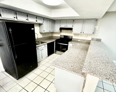 2654 Aracatuba Avenue - Photo Thumbnail 5