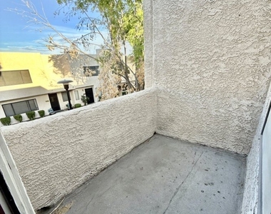 2654 Aracatuba Avenue - Photo Thumbnail 15