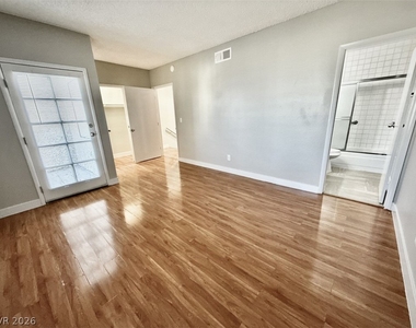 2654 Aracatuba Avenue - Photo Thumbnail 12