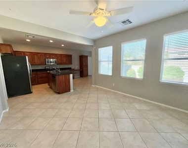 8565 Vestia Court - Photo Thumbnail 16