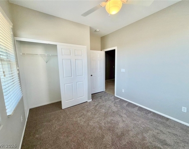 8565 Vestia Court - Photo Thumbnail 11