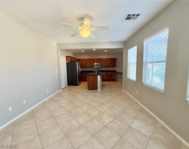 8565 Vestia Court - Photo Thumbnail 15