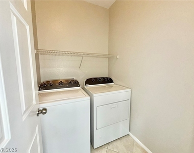8565 Vestia Court - Photo Thumbnail 12