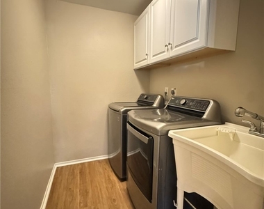 5141 Lindell Road - Photo Thumbnail 10