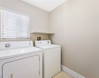 9731 Kampsville Avenue - Photo Thumbnail 28