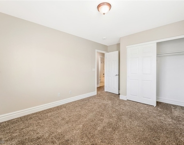 9731 Kampsville Avenue - Photo Thumbnail 24