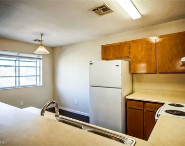 2654 Bryandouglas Drive - Photo Thumbnail 3