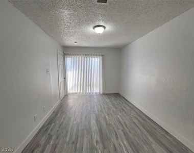 740 N 11th Street - Photo Thumbnail 13