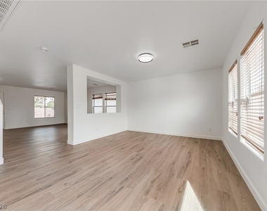 10429 Vinson Point Avenue - Photo Thumbnail 14