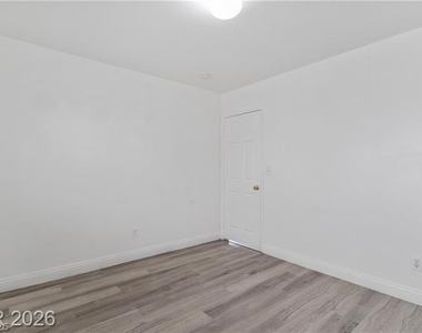6109 Brenneman Street - Photo Thumbnail 22